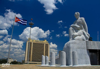 Jose Marti memorial with a big monument of Marti in Vedado © Cuba Absolutely, 2014