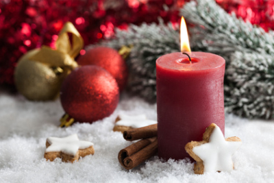 erster Advent mit Kerze und Plätzchen / first advent with candle and cookies 
