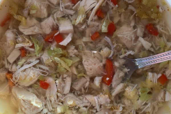 Kyllingsuppe – Den gode suppen som gir immunforsvaret ditt en boost