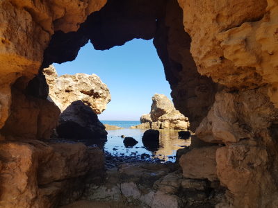 Grotteåpning på Kreta.