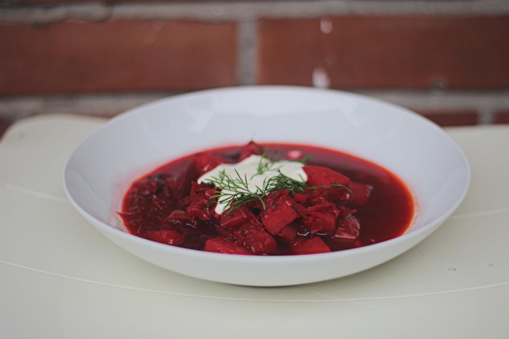 nasjonalrett nasjonalgastro ukraina borscht ukraine national dish oppskrift ukrainas ukrainsk matblogg matbloggere godt hÃ¸stmat hÃ¸strett rÃ¸dbeter rÃ¥varer i sesong