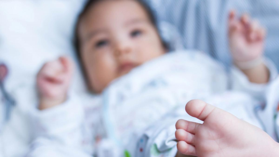 Fødselsdepresjon rammer ikke bare den nybakte moren