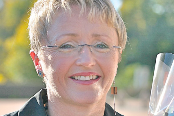 Senterpartiets stortingsrepresentant og Sp-leder Liv Signe Navarsete varsler at hun ikke vil stille til gjenvalg i 2021
