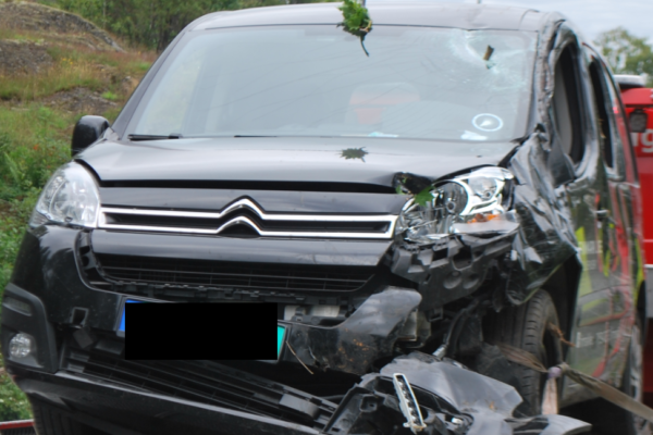 Mann i 40-årene kjørt til legevakta etter trafikkulykke. Mistanker kjøring i påvirket tilstand