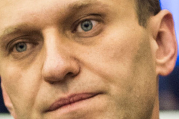 Kona til Alexei Navalny, har reist fra Russland