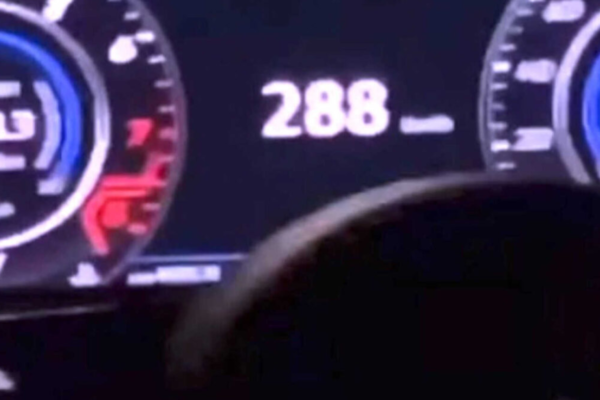 Mann i 20-årene siktet for å ha kjørt i 288 kilometer i timen
