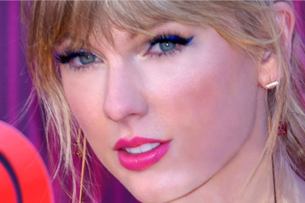 Tayler Swift relanserer “Fearless” album fra 2018