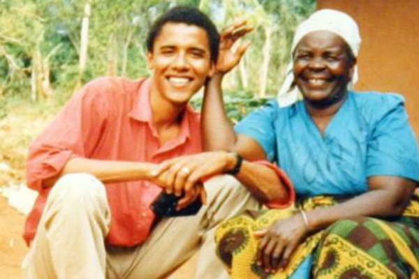 Barack Obama og familien sørger nå over tapet av bestemoren