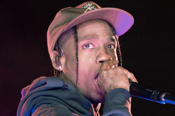 Åtte døde under musikkfestivalen – rapperen vil betale for alle begravelsene