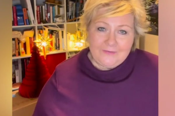 Erna Solberg feiret julen alene i kjelleren