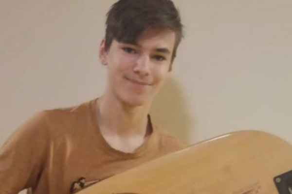 Jakub (16) døde i tragisk trening i en innendørshall
