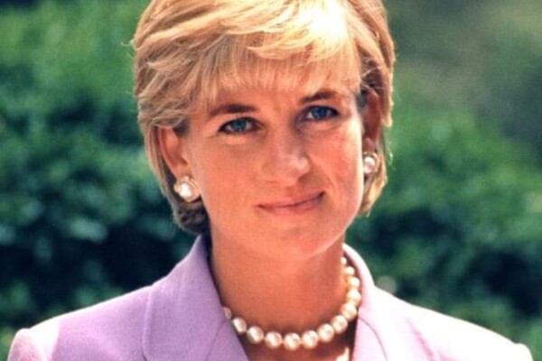Nå må BBC betale barnepike etter Diana-intervju