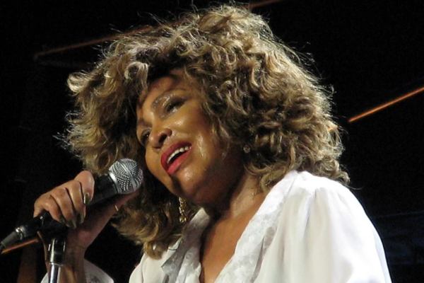 Sangeren Tina Turner (83) er død