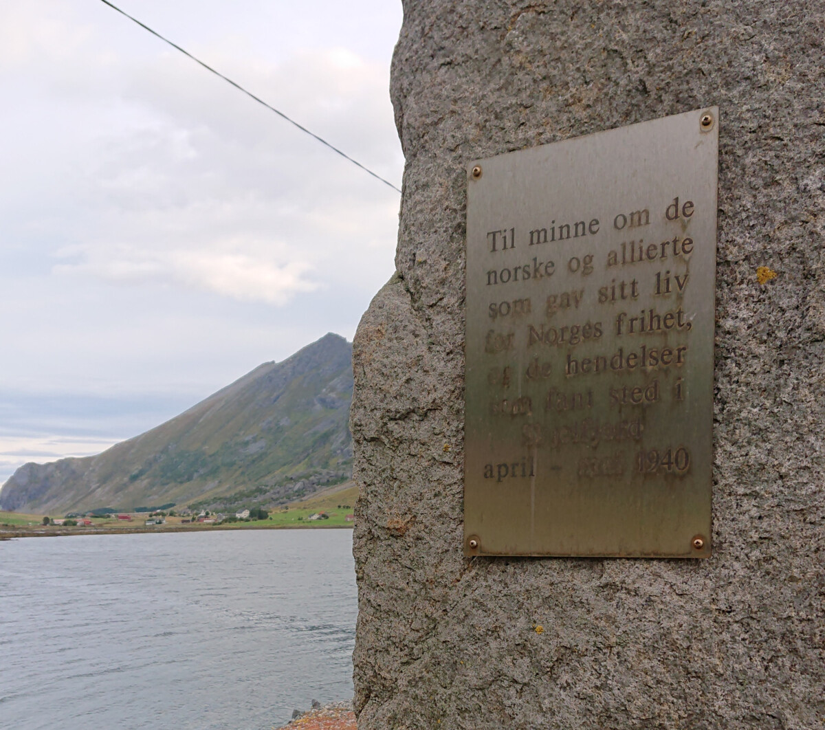 Krigsminnemerke i Lofoten