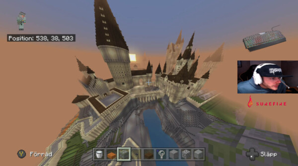 Se hvordan slottet i Harry Potter blir til i Minecraft!