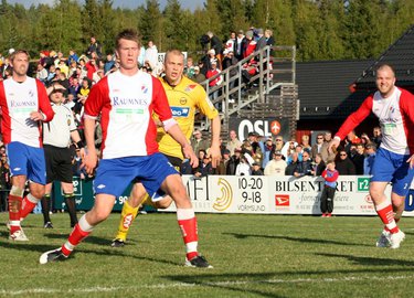 Kent Håvard Eriksen legger fotballskoene på hylla